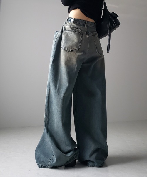 me+em select（ミームセレクト）の「※【 ウエスト調節可能２WAY 】ヘビーワイドルーズバギーデニム（デニムパンツ・レディース・ブラック/ブルー・SMALL/MEDIUM）」の7枚目の写真