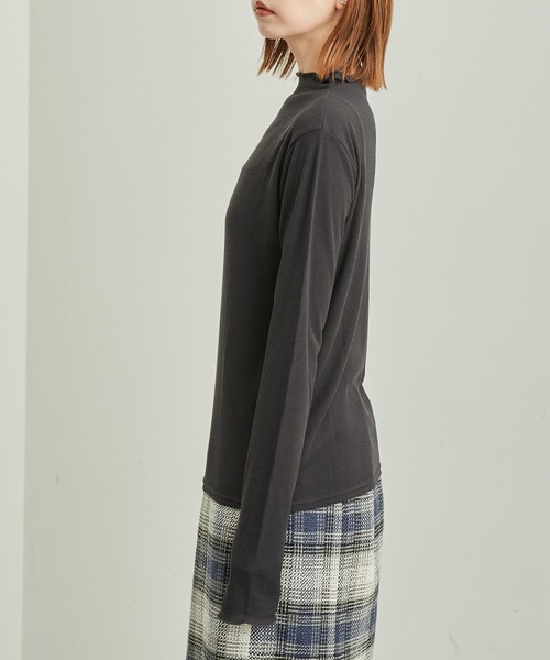 ROPE' PICNIC（ロペピクニック）の「吸湿発熱/シアーカットプチハイネックプルオーバー（Tシャツ/カットソー・レディース・キナリ/ブラック/チャコールグレー/ライトグレー・38）」の6枚目の写真