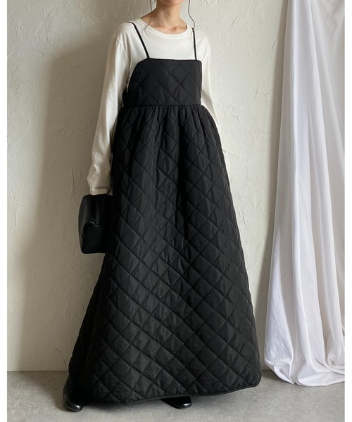 She's Closet(シーズクローゼット)の「Aラインボリュームフレアハイウエストロング丈ダイヤキルティングキャミワンピース(ワンピース・レディース・アイボリー/ブラック/カーキ・FREE)」の19枚目の写真