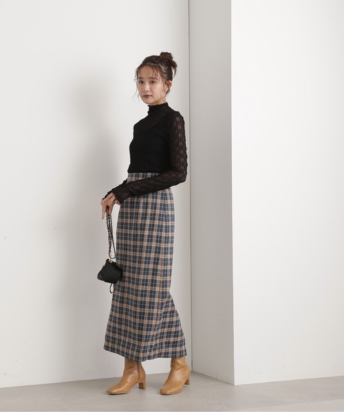 N.(N. Natural Beauty Basic)(エヌエヌナチュラルビューティーベーシック)の「◆シアーウェーブカットソー(Tシャツ/カットソー・レディース・ブラック/オフホワイト/ライトグリーン・MEDIUM)」の5枚目の写真