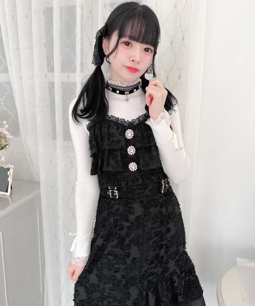 ROJITA(ロジータ)の「ラッフルフェザービスチェ(ベスト・レディース・ブラック/ピンク/アイボリー・FREE)」の5枚目の写真