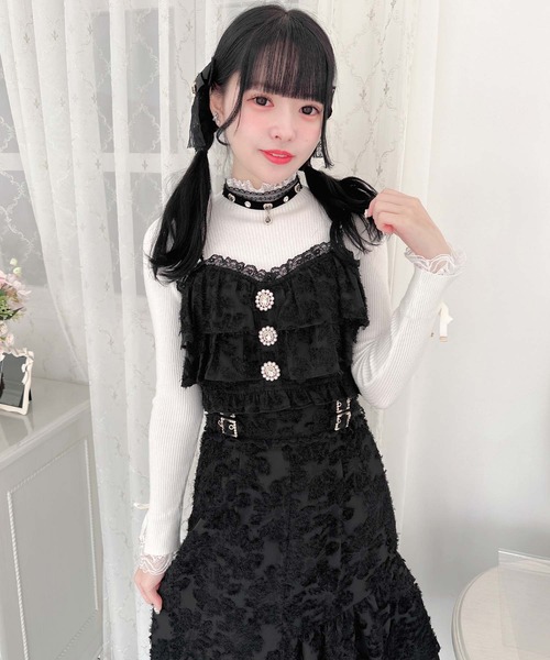 ROJITA(ロジータ)の「ラッフルフェザービスチェ(ベスト・レディース・ブラック/ピンク/アイボリー・FREE)」の8枚目の写真
