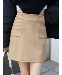 フェイクレザースタッズミニスカート