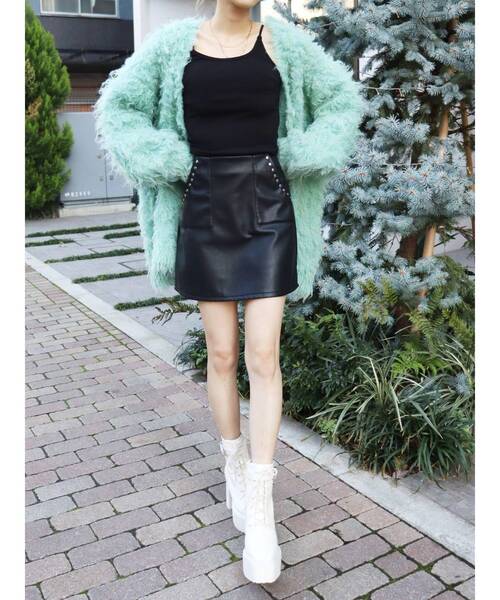 EVRIS（エヴリス）の「フェイクレザースタッズミニスカート（スカート・レディース・ブラック/ベージュ・SMALL/MEDIUM）」の9枚目の写真