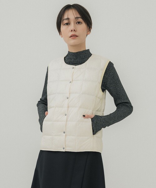 TAION（タイオン）の「【TAION/タイオン】CREW NECK BUTTON DOWN VEST/クルーネックボタンダウンベスト（ダウンベスト・レディース・ブラック/オフホワイト・S/M）」の2枚目の写真