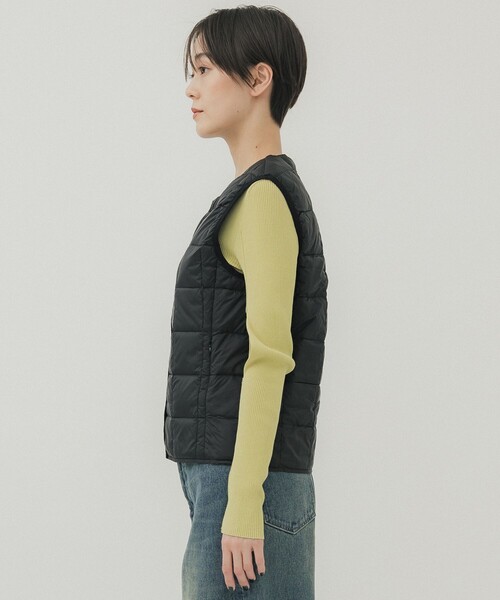 TAION（タイオン）の「【TAION/タイオン】CREW NECK BUTTON DOWN VEST/クルーネックボタンダウンベスト（ダウンベスト・レディース・ブラック/オフホワイト・S/M）」の6枚目の写真