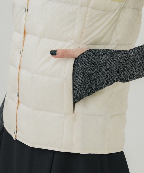 TAION（タイオン）の「【TAION/タイオン】CREW NECK BUTTON DOWN VEST/クルーネックボタンダウンベスト（ダウンベスト・レディース・ブラック/オフホワイト・S/M）」の15枚目の写真