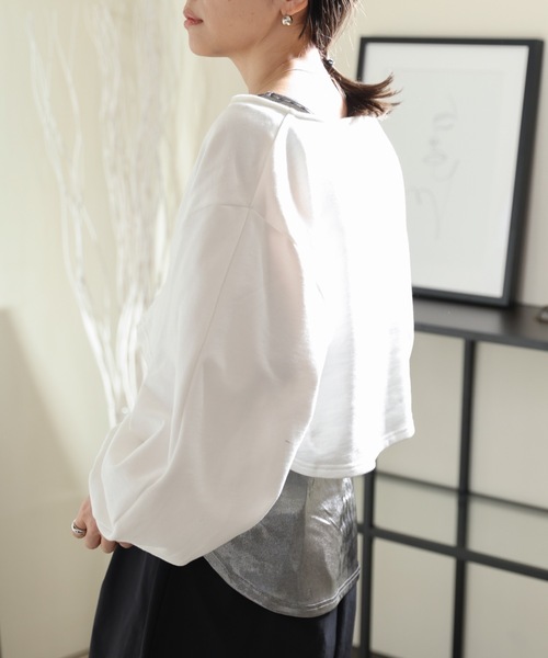 ULEULA（ウルア）の「深Vネック裏毛スウェットトレーナー/ボリュームスリーブスウェット（スウェット・レディース・ホワイト/グレー/ホワイト×ブラック/ブラック・FREE）」の21枚目の写真