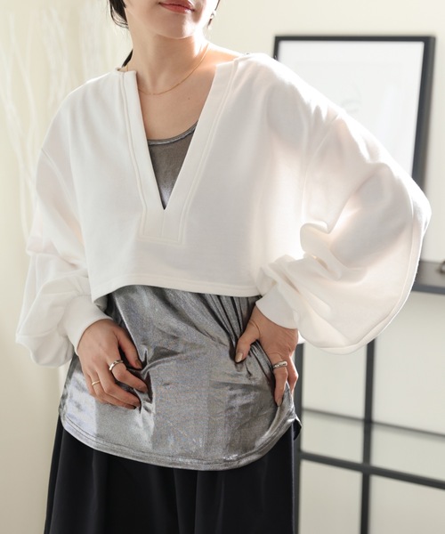 ULEULA（ウルア）の「深Vネック裏毛スウェットトレーナー/ボリュームスリーブスウェット（スウェット・レディース・ホワイト/グレー/ホワイト×ブラック/ブラック・FREE）」の18枚目の写真