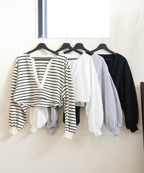 ULEULA（ウルア）の「深Vネック裏毛スウェットトレーナー/ボリュームスリーブスウェット（スウェット・レディース・ホワイト/グレー/ホワイト×ブラック/ブラック・FREE）」の9枚目の写真