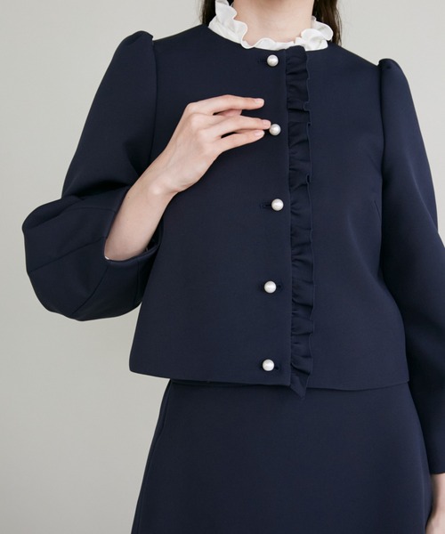 Maglie lecassetto フリル パールボタン ノーカラー ジャケット Maglie lecassetto フリル パールボタン ノーカラー ジャケット