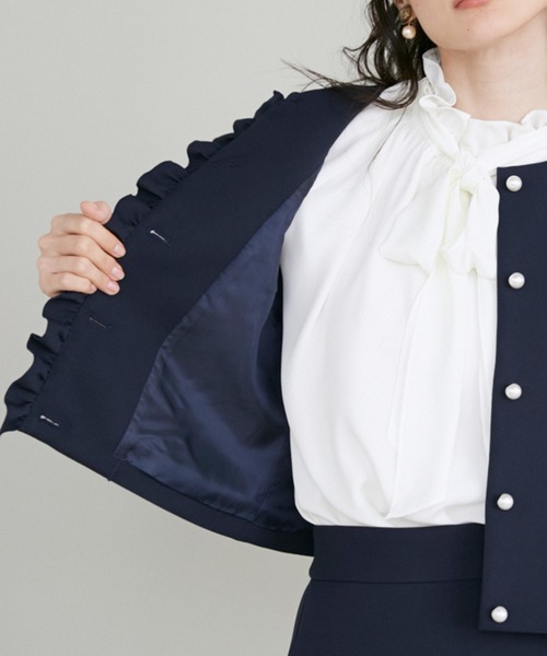 Maglie lecassetto フリル パールボタン ノーカラー ジャケット Maglie lecassetto フリル パールボタン ノーカラー ジャケット