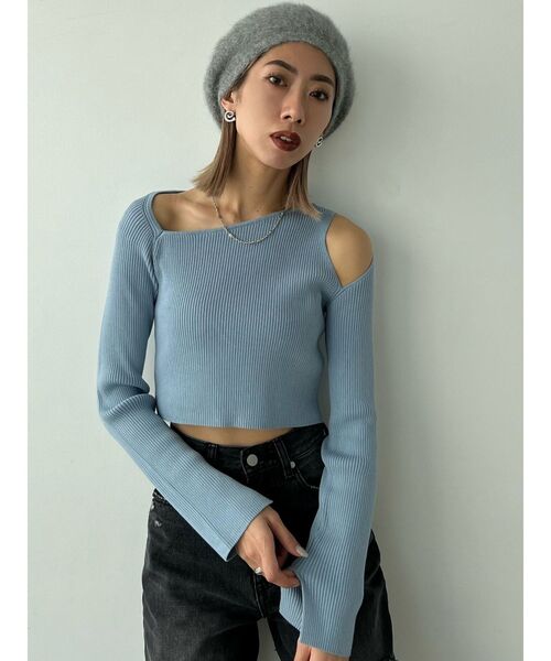 EMODA（エモダ）の「スキンラインニット（ニット/セーター・レディース・ブラック/ホワイト/グレー/ブルー・FREE）」の14枚目の写真