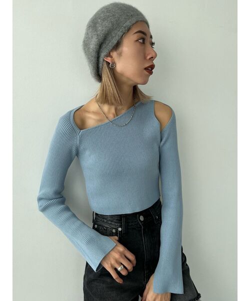 EMODA（エモダ）の「スキンラインニット（ニット/セーター・レディース・ブラック/ホワイト/グレー/ブルー・FREE）」の15枚目の写真