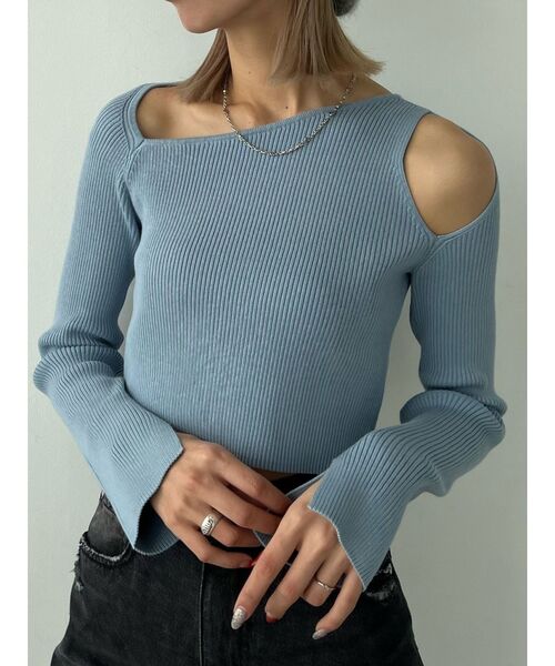 EMODA（エモダ）の「スキンラインニット（ニット/セーター・レディース・ブラック/ホワイト/グレー/ブルー・FREE）」の16枚目の写真