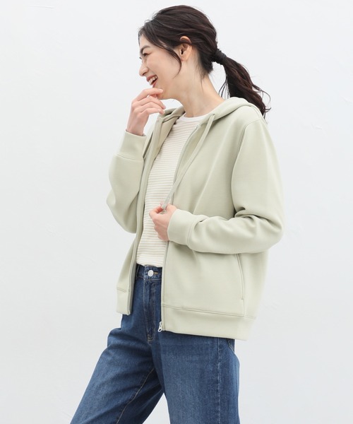 Honeys（ハニーズ）の「きれいめジップパーカー（パーカー・レディース・ブルー/グレー/ラベンダー/ベージュ/ピンク/ライトベージュ/イエロー系その他/ブラック/アイボリー・3L/LL/L/M/S）」の8枚目の写真