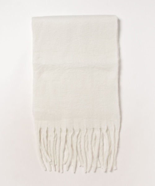 VIBGYOR Women（ヴィブジョー　ウィメン）の「【urge select】ボリューム フリンジ マフラー（マフラー・レディース・ブラック/その他10/その他9/ライトブルー/ロイヤルブルー/その他13/その他12/その他14/その他3/ピンク/その他8/その他7/その他15/その他5/コーラルピンク/オフホワイト/その他6/その他2/グリーン/その他16/その他11/レッド/その他4/ピンクベージュ/その他1/ベージュ/ベビーピンク/ブラウン/ライトベージュ/オリーブ/グレー・FREE）」の2枚目の写真