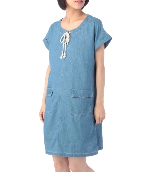 HusHusH（ハッシュアッシュ）の「ダンガリーワンピース（ワンピース・レディース・ベージュ/ブルー系1/ブルー・03/02）」の2枚目の写真