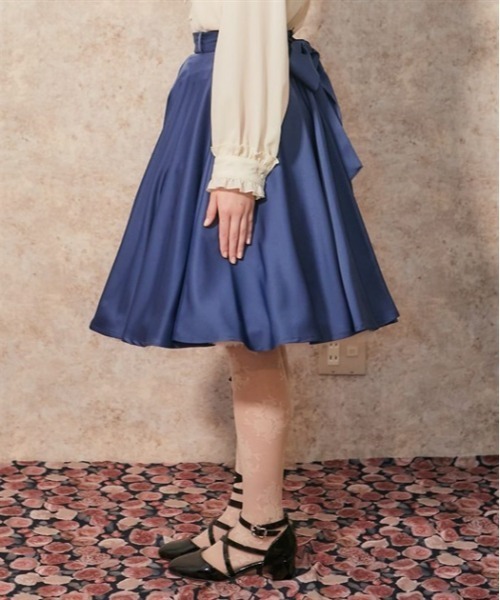 axes femme（アクシーズファム）の「サテンサーキュラースカート（スカート・レディース・ブラック/ブルー/クリーム・FREE）」の15枚目の写真