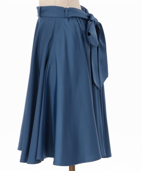 axes femme（アクシーズファム）の「サテンサーキュラースカート（スカート・レディース・ブラック/ブルー/クリーム・FREE）」の18枚目の写真