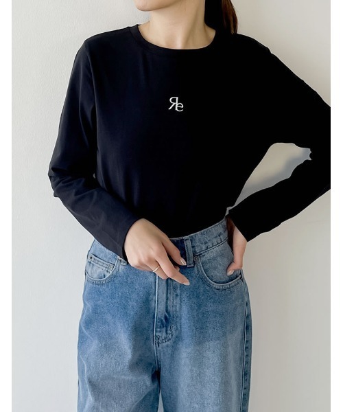 Re:EDIT（リエディ）の「[2024SS COLLECTION][接触冷感][UVカット]ロゴ刺繍コンパクトロンT（Tシャツ/カットソー・レディース・ホワイト/ブラック/チャコールグレー・MEDIUM/LARGE）」の3枚目の写真