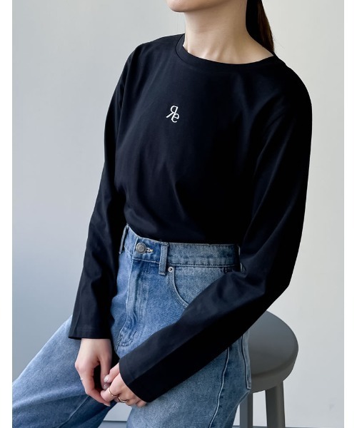 Re:EDIT（リエディ）の「[2024SS COLLECTION][接触冷感][UVカット]ロゴ刺繍コンパクトロンT（Tシャツ/カットソー・レディース・ホワイト/ブラック/チャコールグレー・MEDIUM/LARGE）」の4枚目の写真