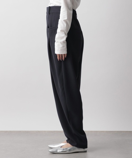 LOWRYS FARM（ローリーズファーム）の「タックコクーンパンツ 100511（その他パンツ・レディース・ネイビー/ベージュ/アイボリー・FREE）」の10枚目の写真