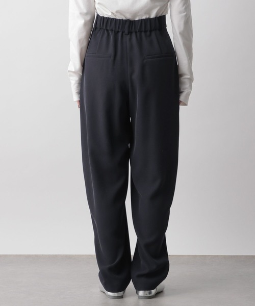 LOWRYS FARM（ローリーズファーム）の「タックコクーンパンツ 100511（その他パンツ・レディース・ネイビー/ベージュ/アイボリー・FREE）」の9枚目の写真