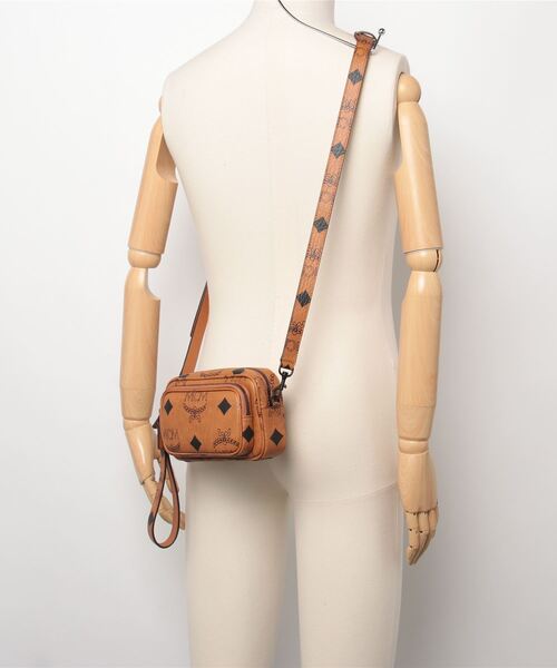 MCM ヴィセントス　スモールクロスボディバッグ MCM ヴィセントス スモールクロスボディバッグ MCM エムシーエム Small