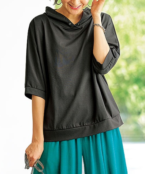 BELLUNA PLUS(ベルーナ)の「フード風衿デザインプルオーバー(Tシャツ/カットソー・レディース・チャコール/ピンク/ベージュ系/カーキ・SMALL/MEDIUM/LARGE/X-LARGE)」の2枚目の写真