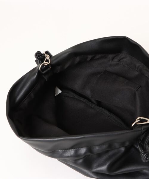 Settimissimo（セッティミッシモ）の「オーバルデザイン 巾着 2WAY バッグ（ショルダーバッグ・レディース・ブラック/シルバー・FREE）」の5枚目の写真