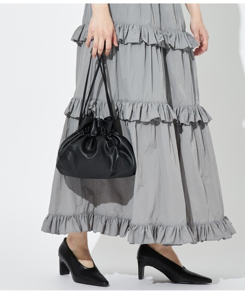 Settimissimo（セッティミッシモ）の「オーバルデザイン 巾着 2WAY バッグ（ショルダーバッグ・レディース・ブラック/シルバー・FREE）」の6枚目の写真