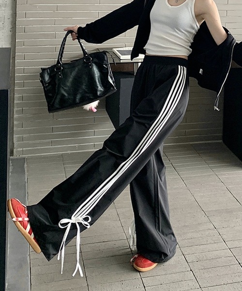 HALEY PESCA（ヘーリーペスカ）の「HALEY PESCA/ルーズデザイン　リボン付きトラックパンツ（スウェットパンツ・レディース・ブラック・SMALL/MEDIUM/LARGE）」の5枚目の写真