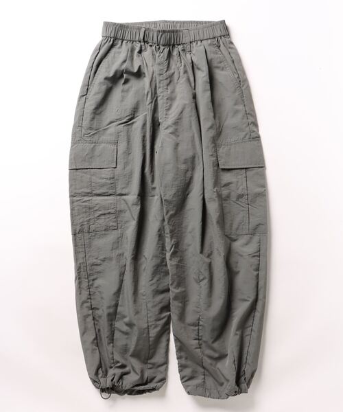 MAISON CLUB（メゾンクラブ）の「【MAISON CLUB】ナイロンワッシャー裏メッシュバルーンカーゴパンツ 050100（カーゴパンツ・メンズ・ベージュ/グレー/ブラック/カーキ・LL/M/L）」の3枚目の写真
