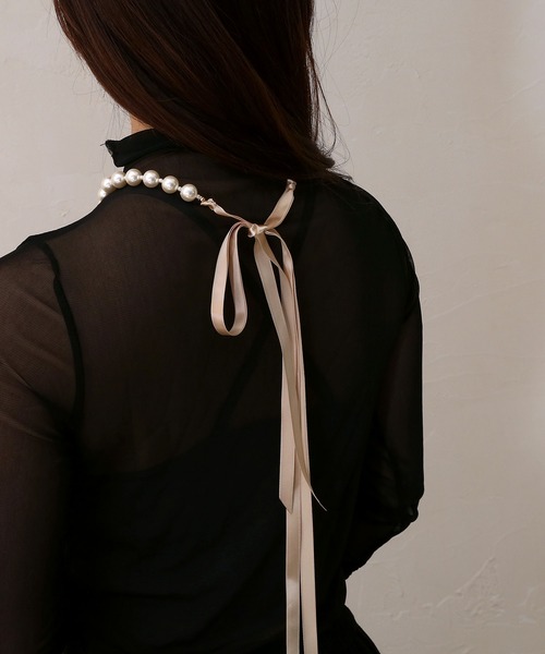 colleca la（コレカラ）の「サテンリボンパールネックレス（ネックレス・レディース・ブラック/ベージュ・ﾌﾘ-）」の6枚目の写真