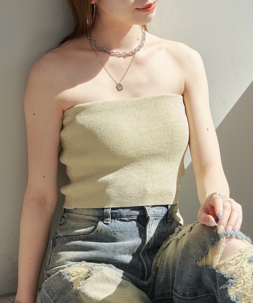 Chico（チコ）の「【新色追加】ラメチューブトップ（チューブトップ・レディース・ホワイト/ライム/ブルー/ブラック/ベージュ・FREE）」の4枚目の写真