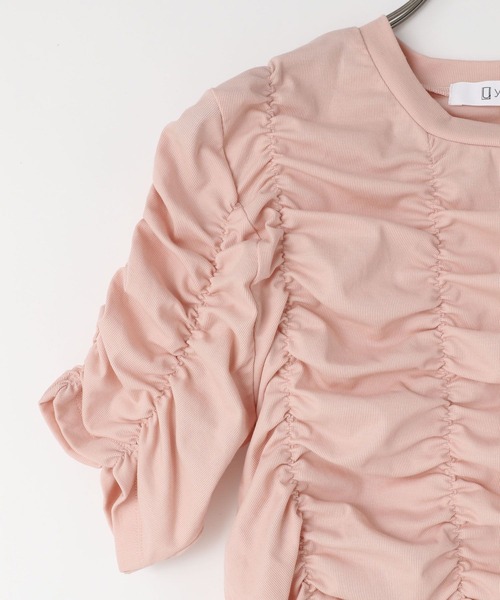 yuw(ユウ)の「シャーリングプルオーバー 113871(Tシャツ/カットソー・レディース・ピンク/ホワイト/ブラック・FREE)」の6枚目の写真