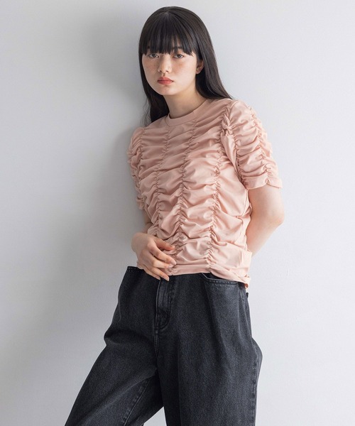 yuw(ユウ)の「シャーリングプルオーバー 113871(Tシャツ/カットソー・レディース・ピンク/ホワイト/ブラック・FREE)」の17枚目の写真