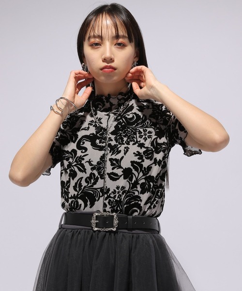 HARE ハレ フラワーフロッキートップス ホワイト レディース 半袖 HARE（ハレ）の「フラワーフロッキートップス(HARE)（Tシャツ