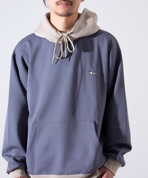 GLOSTER（グロスター）の「【GLOSTER/グロスター】フレンチブルドッグ刺繍  バイカラー パーカー（パーカー・メンズ・セージグリーン/チャコールグレー/グレイッシュベージュ/グレイッシュブルー・S/L/M）」の21枚目の写真