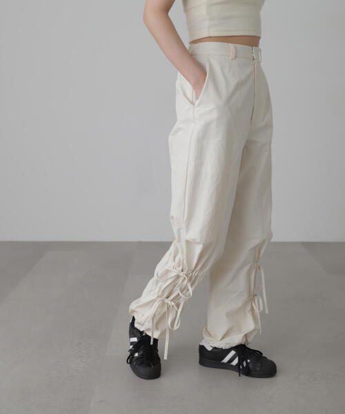 FREE'S MART（フリーズマート）の「◆リボンディティールカーゴパンツ（カーゴパンツ・レディース・カーキ/ブラック/ホワイト・SMALL/MEDIUM）」の17枚目の写真