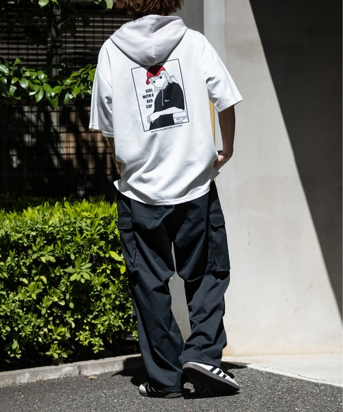 Red Cap Girl(レッドキャプガール)の「【a-r】〔Red Cap Girl/レッドキャップガール〕とろみポンチ バックイラスト 配色フード Tシャツ(パーカー・メンズ・ホワイト/ライトグレー/ブラック/ブルー/ライトグレー系/グリーン/ピンク/ホワイト系/ブラック系/チャコールグレー・MEDIUM/LARGE)」の11枚目の写真