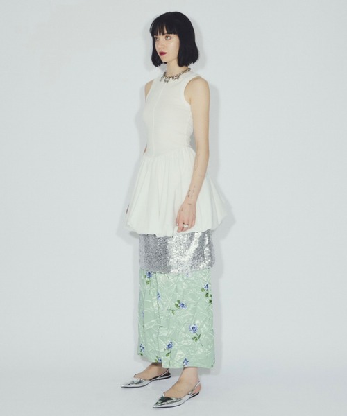 musubore(ムスボレ)の「crush flower satin SK / しわしわプリーツスカート(スカート・レディース・グレー/グリーン・0/1)」の12枚目の写真