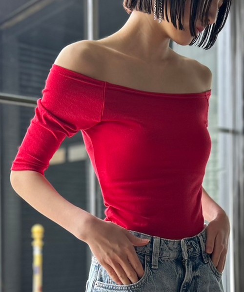 Kotoe（コトエ）の「2WAY ハーフスリーブ 五分袖 オフショルダーカットソー（Tシャツ/カットソー・レディース・ホワイト/ブラック/レッド/グレー/オレンジ・FREE）」の4枚目の写真
