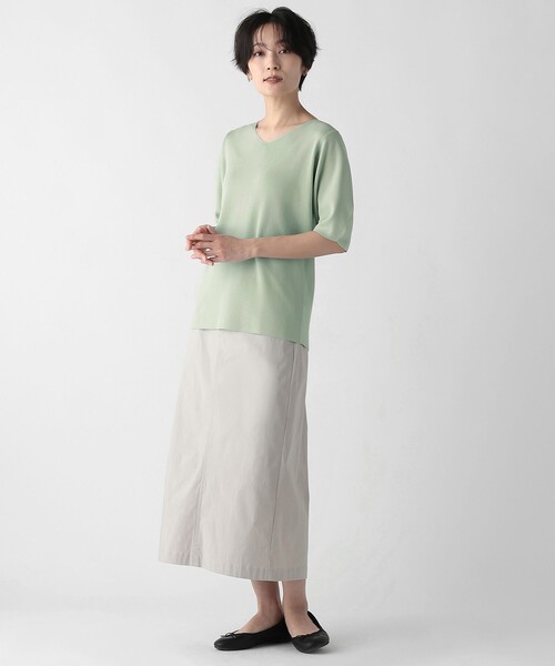 Afternoon Tea(アフタヌーンティー)の「ドライタッチVネックプルオーバー(ニット/セーター・レディース・グリーン/ネイビー・MEDIUM)」の9枚目の写真