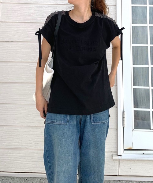 Q（キュー）の「エンボスロゴドッキングT（Tシャツ/カットソー・レディース・ブラック/ホワイト・MEDIUM）」の11枚目の写真