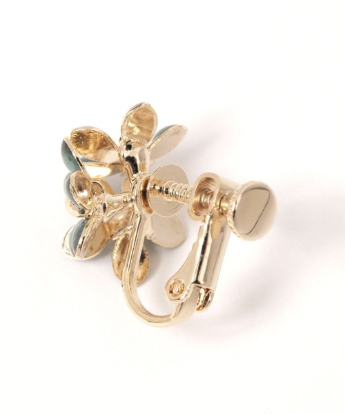 GLOBAL WORK(グローバルワーク)の「フラワーイヤリング/130964(イヤリング・レディース・ホワイト/ブルー・ONE SIZE)」の5枚目の写真