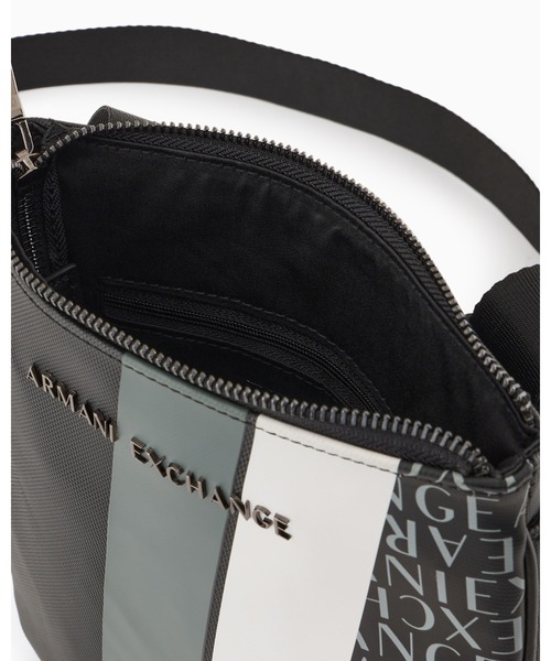 【セール】【A|X アルマーニ エクスチェンジ】＜オンライン限定＞モノグラム×ストライプ フラットショルダーバッグ（ショルダーバッグ）｜ARMANI EXCHANGE（アルマーニエクスチェンジ）