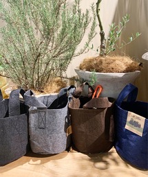 CITY SHED（シティーシェド）の「ルーツポーチ＆ステンレス製スコップ1本セット（アウトドアグッズ）」
