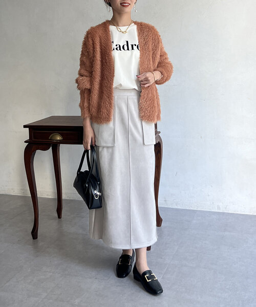 Chez toi（シェトワ）の「袖口リブフロッキーロゴロンT（Tシャツ/カットソー・レディース・ブラック/ベージュ/オフホワイト・FREE）」の11枚目の写真